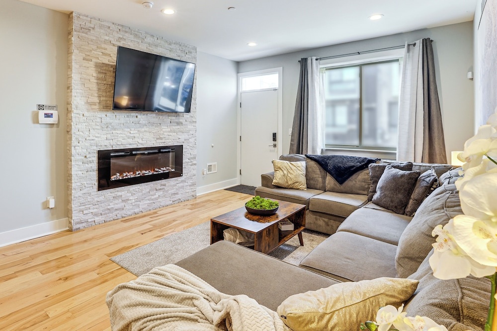 Rooftop Deck & Game Lounge: World Cup Philly HQ