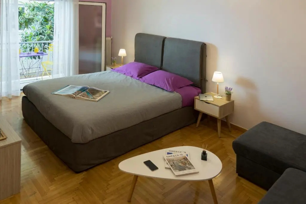 Elegant & Modern Apartment In The Heart Of Athens