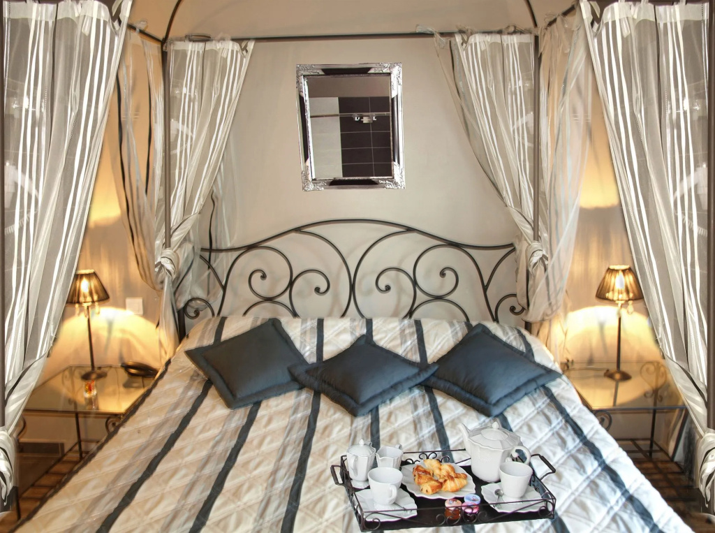 Hôtel le Romanesque