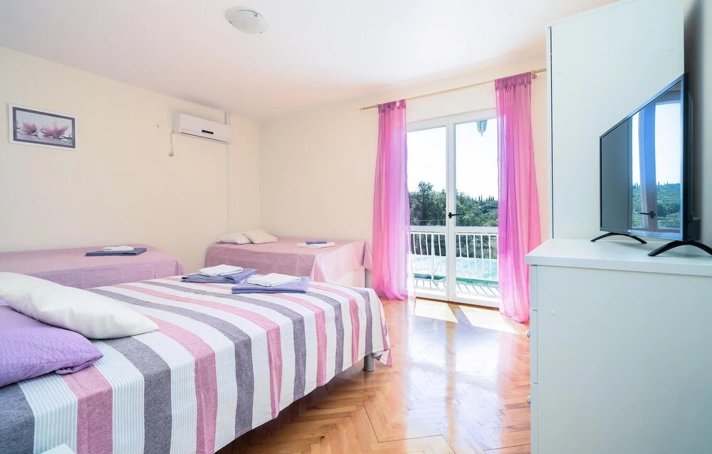 Stunning Apartment in Vitaljina With 3 Bedrooms, Wifi and Outdoor Swimming Pool