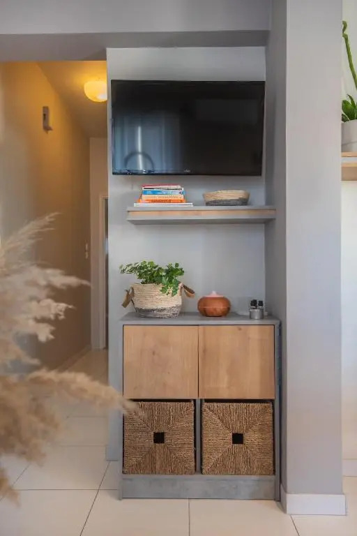 Inconceptual apartment