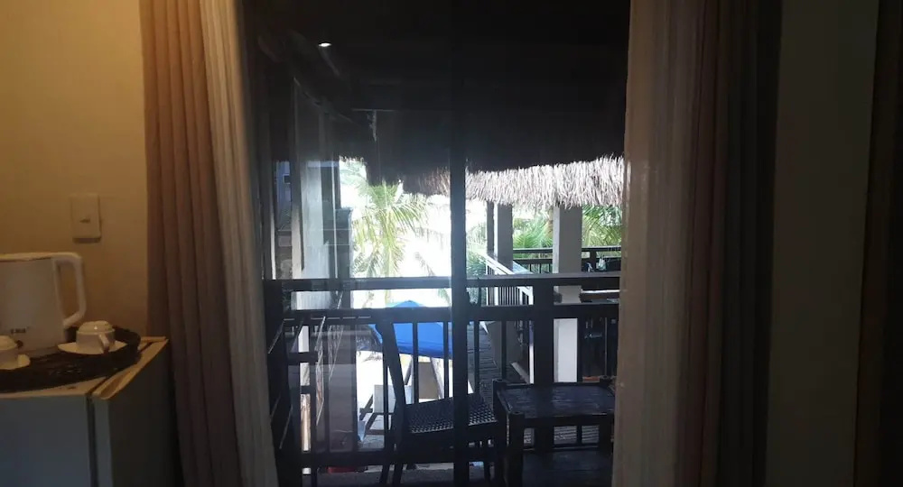 birdwatchers beachfront hotel panglao