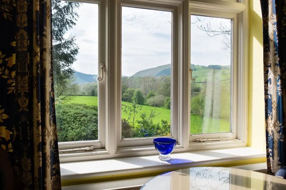 Milebrook House