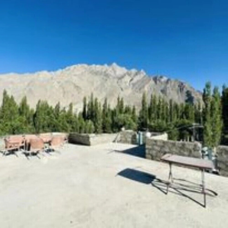 Al-Madina Hotel Skardu