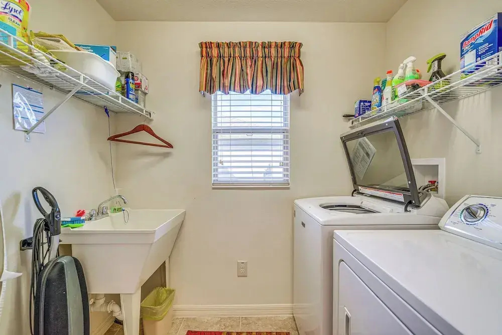 Screened Lanai & Grill: Home in The Villages