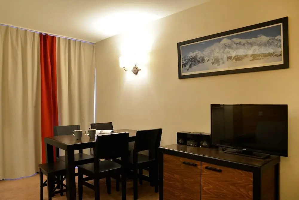 Belle Plagne Apartment on Slopes for 4 People of 28.50mâ² Qu438