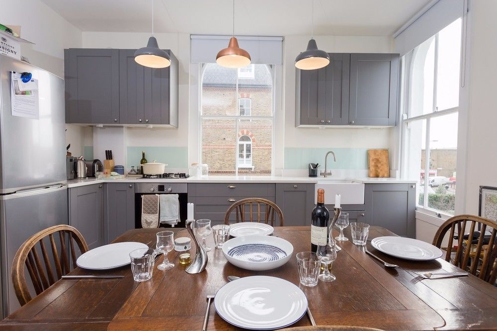 Two Bedroom Apartment near Brixton Station