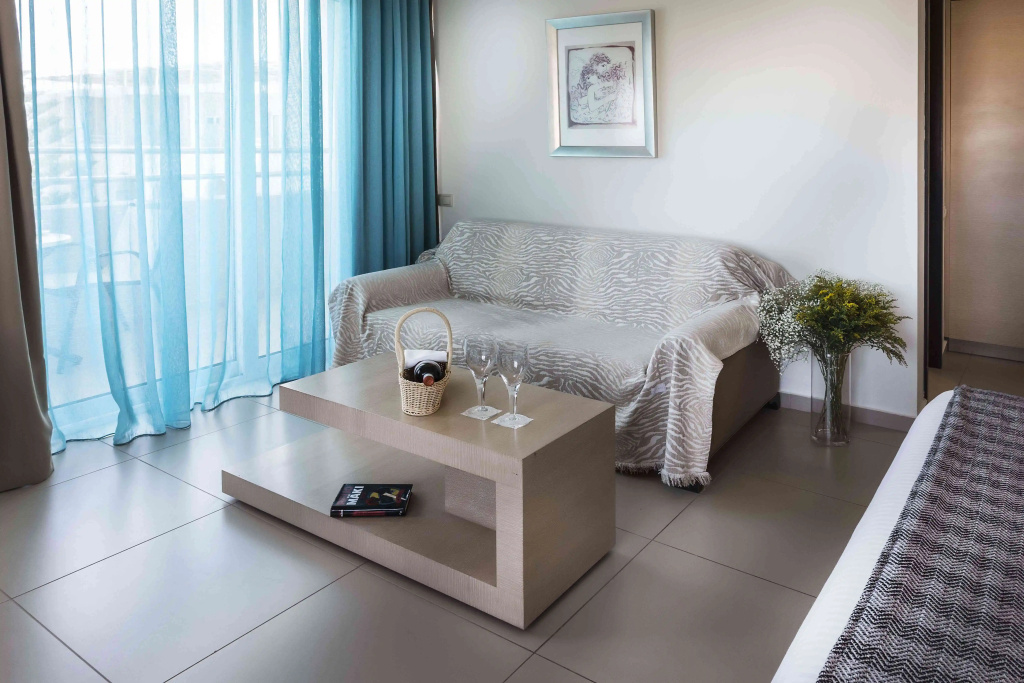 Glaros Beach Hotel