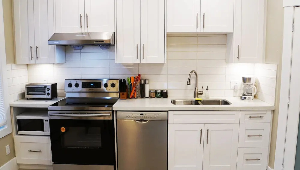 Columbia House by Citiwest Residences