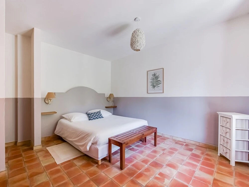 Secluded Holiday Home in La Croix Valmer Near Seabeac