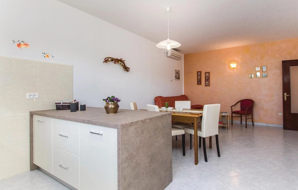 Beautiful Home in Labin With Wifi and 4 Bedrooms