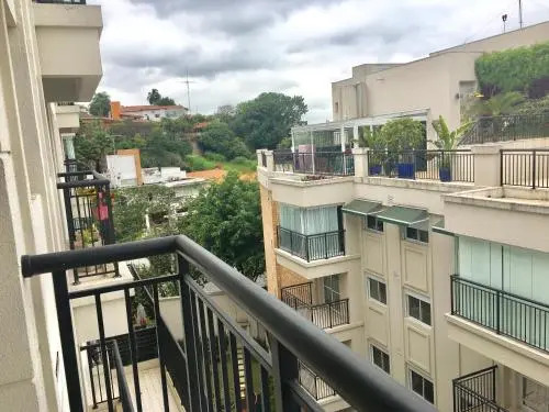 Apt a 150m do Hospital Albert Einstein e MorumBIS, 2 Banheiros, Piscina, Sauna e Vaga