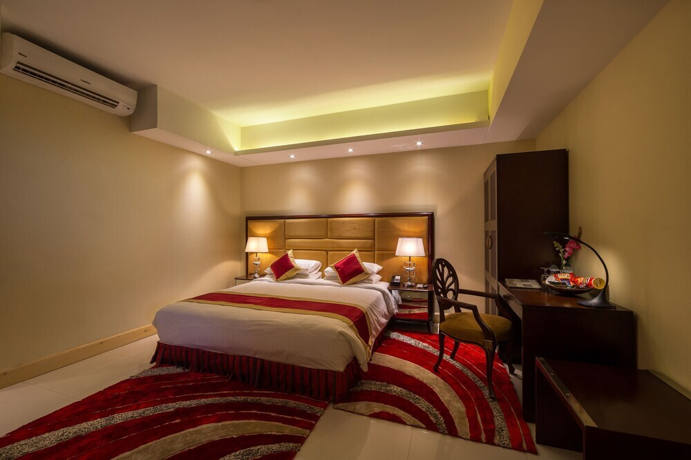 GM Suites