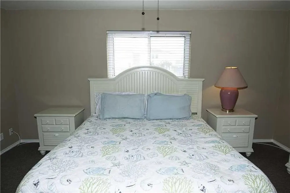 Seahorse 104 - 2 Br Condo