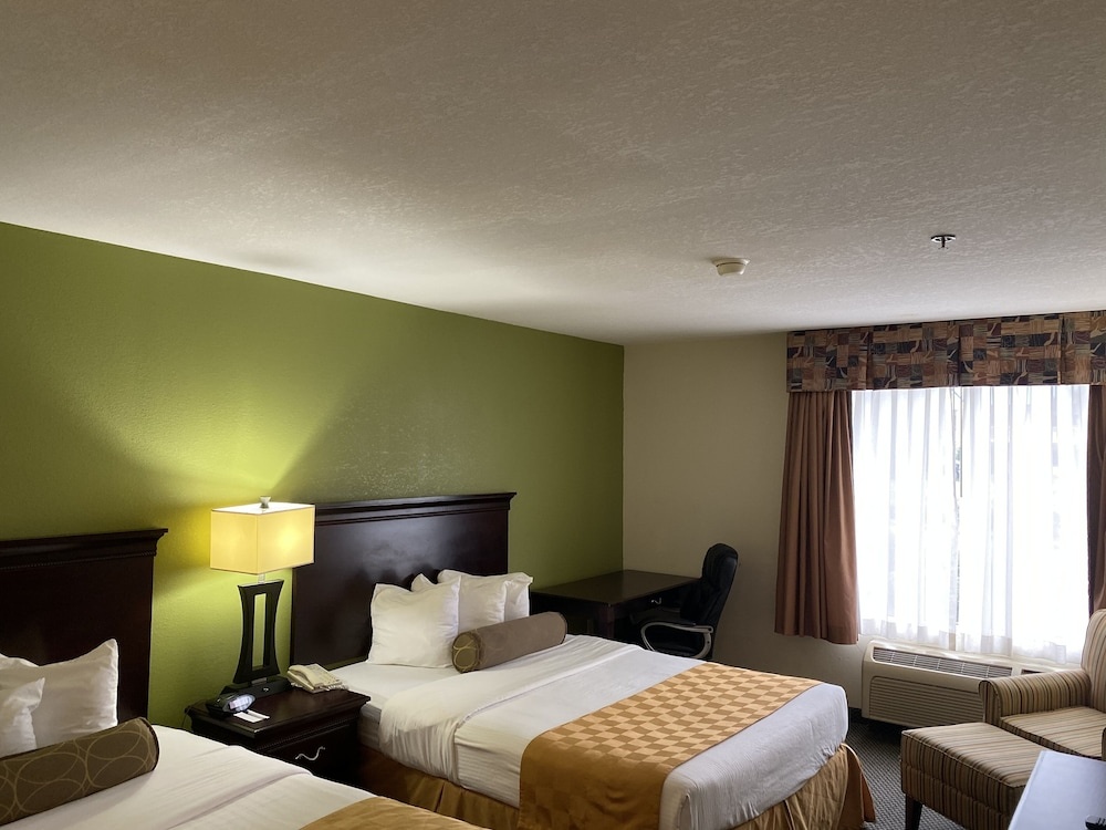 Wingate by Wyndham Kings Bay Naval Base / I-95