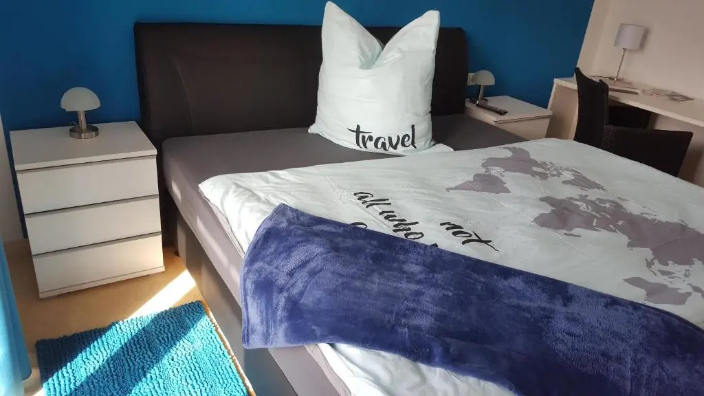 Ferienwohnung und Zimmer zum Donaublick
