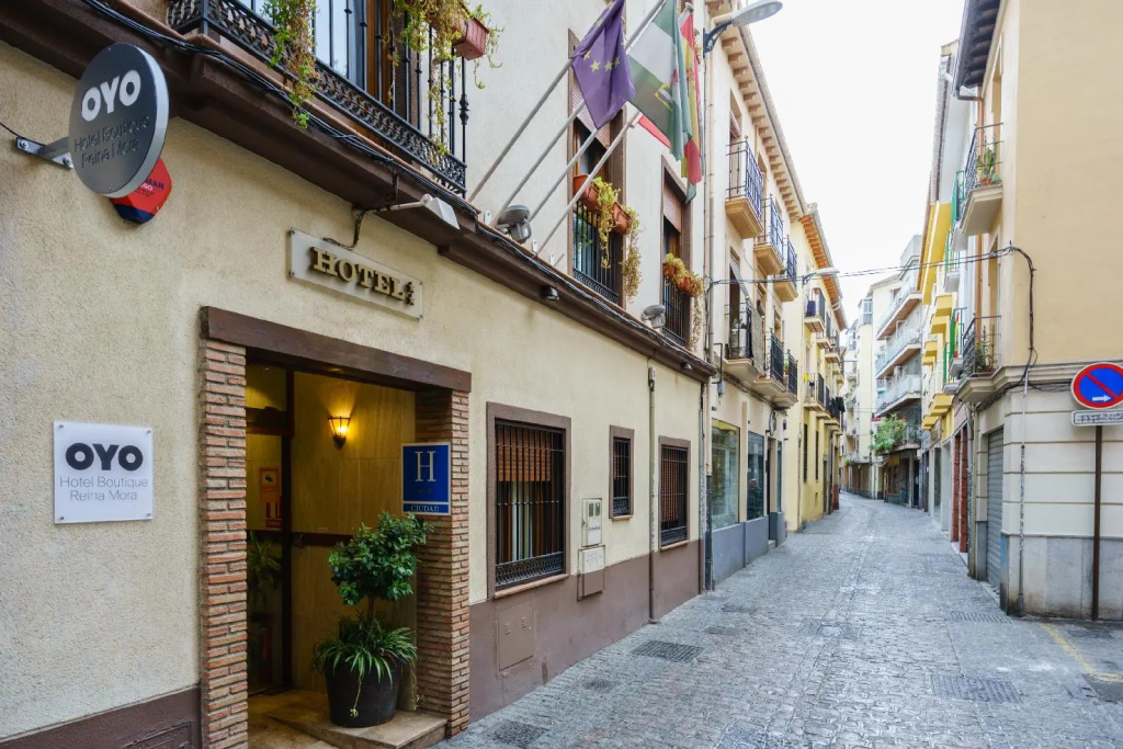 Hotel Reina Mora