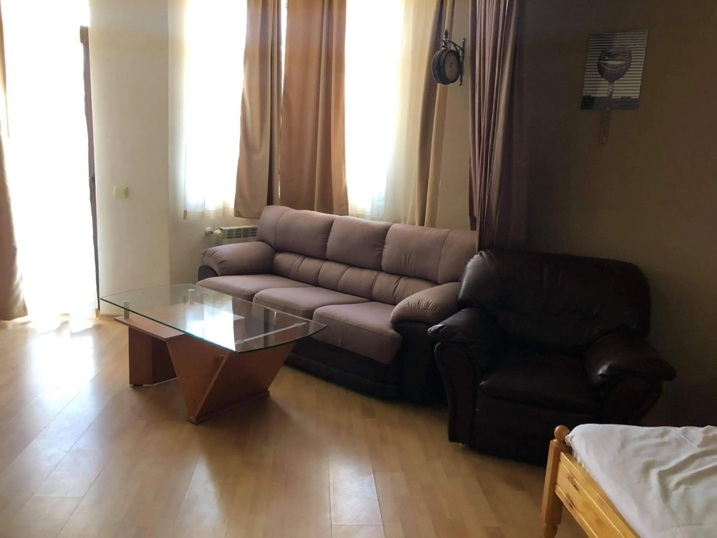 Flora Apartment 612A