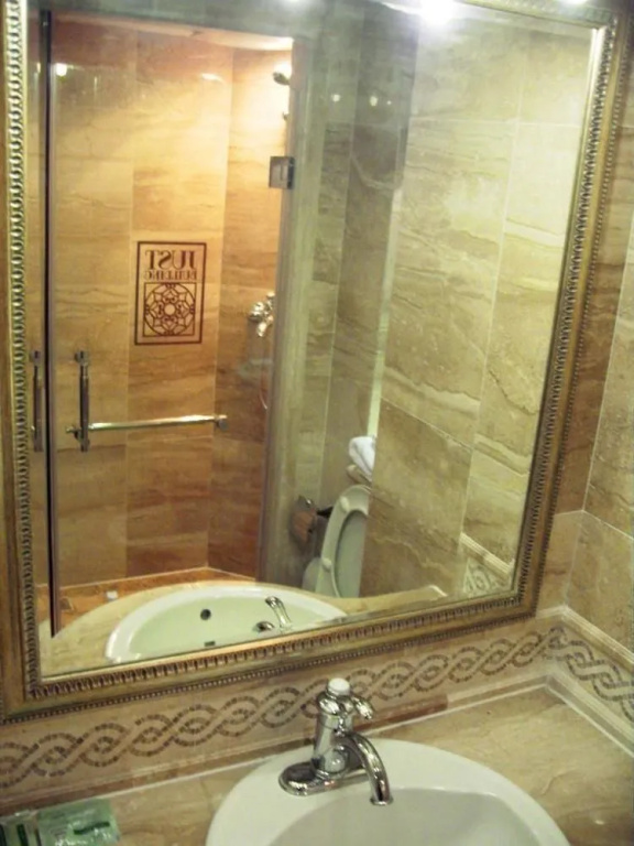 Fangfei Holiday Apartment Hotel