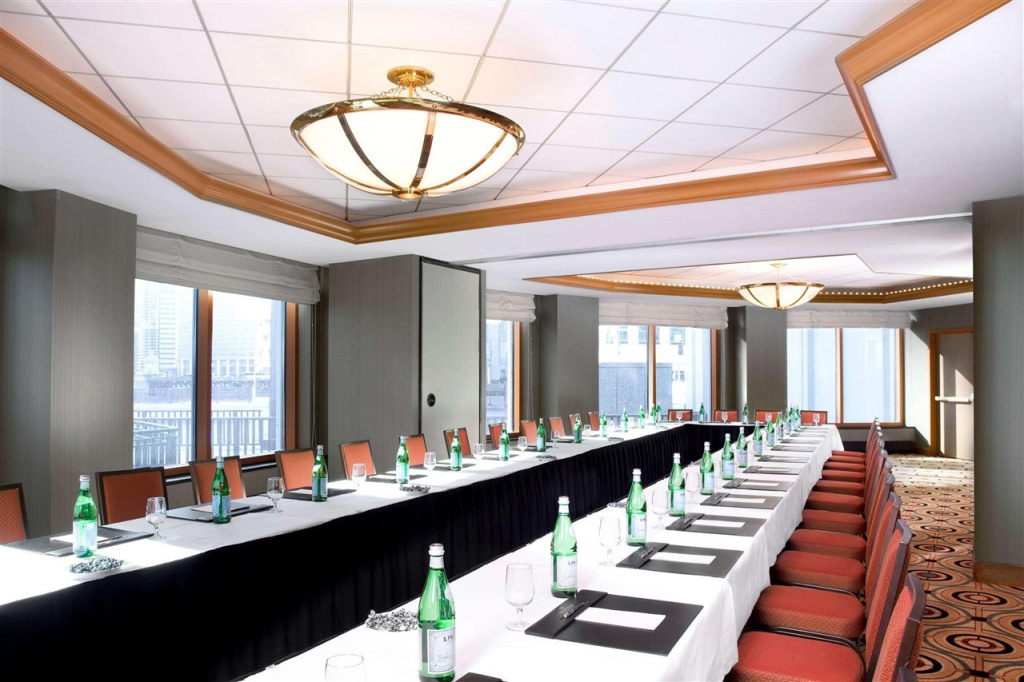 Sheraton Grand Chicago Riverwalk