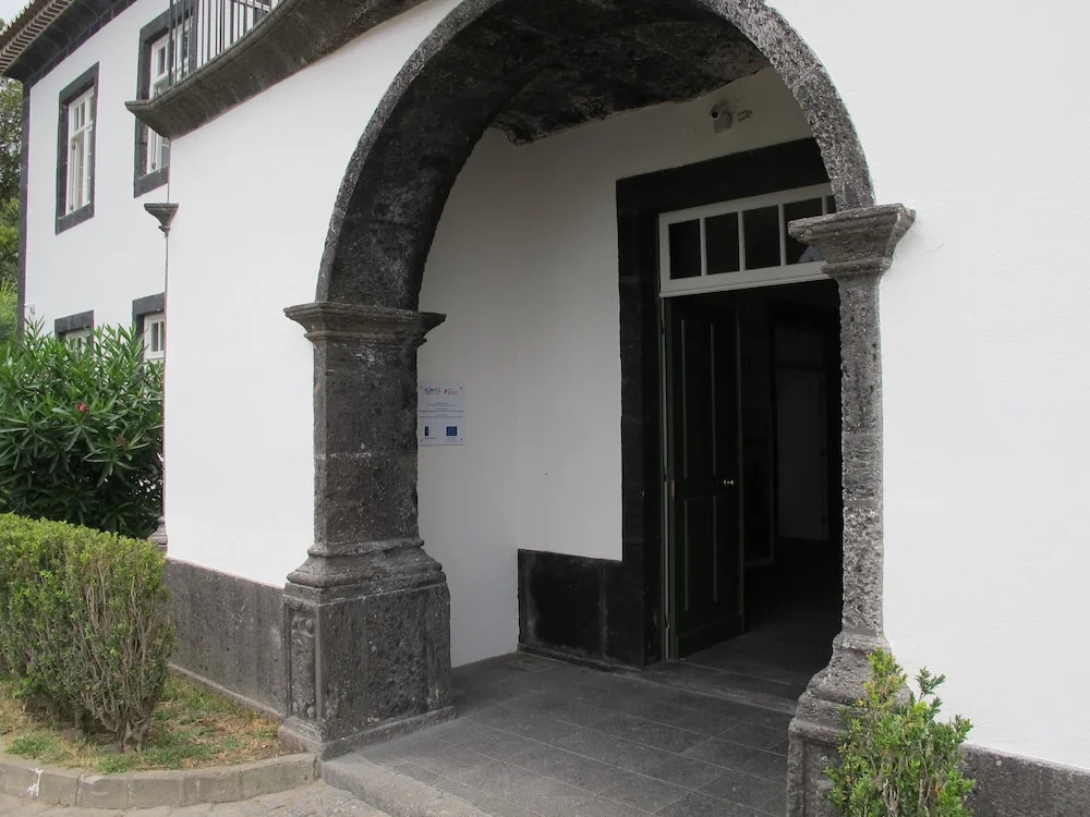 Azores Youth Hostels - Sao Miguel