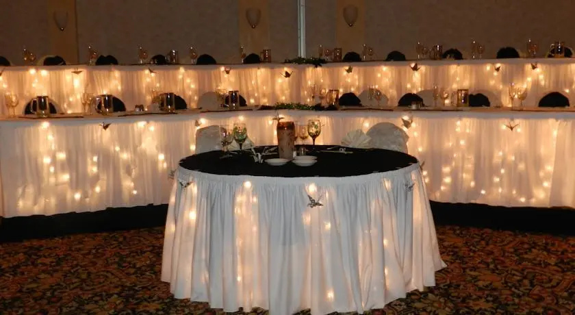 Ramada Inn and Convention Center - Eau Claire
