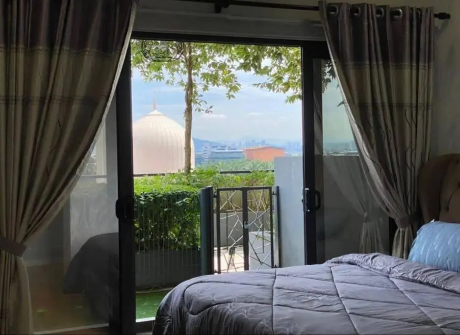 Orak Villa Homestay at Suria Residence