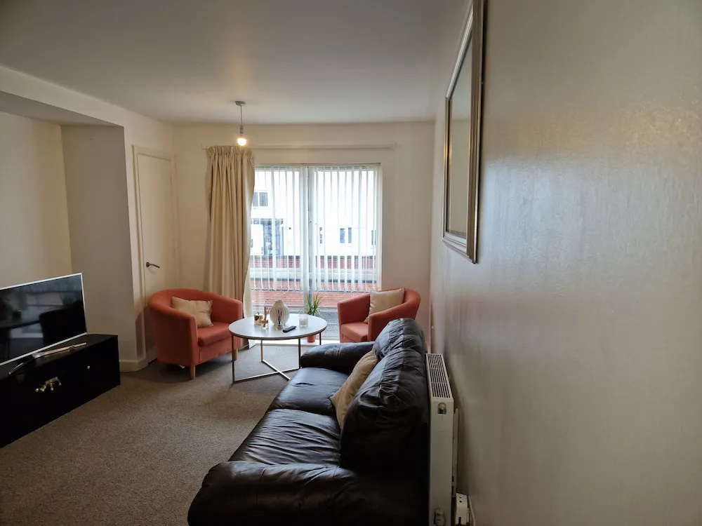 Remarkable 1-bed Apartment in Northampton Town cen