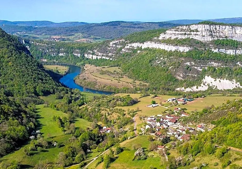 La Belle Riviere (Adults Only)