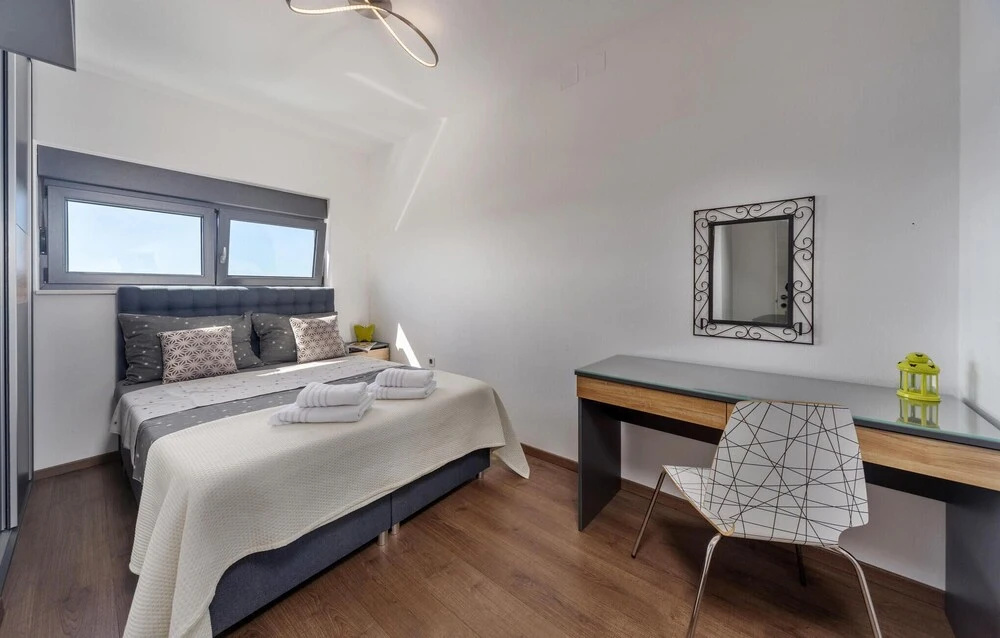 4 Bedroom Gorgeous Home In Crikvenica