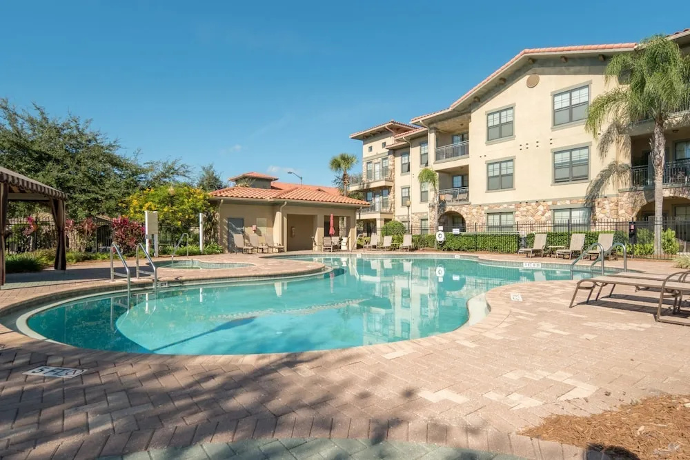 Bp521cp 3 Bedroom Condo in Bella Piazza