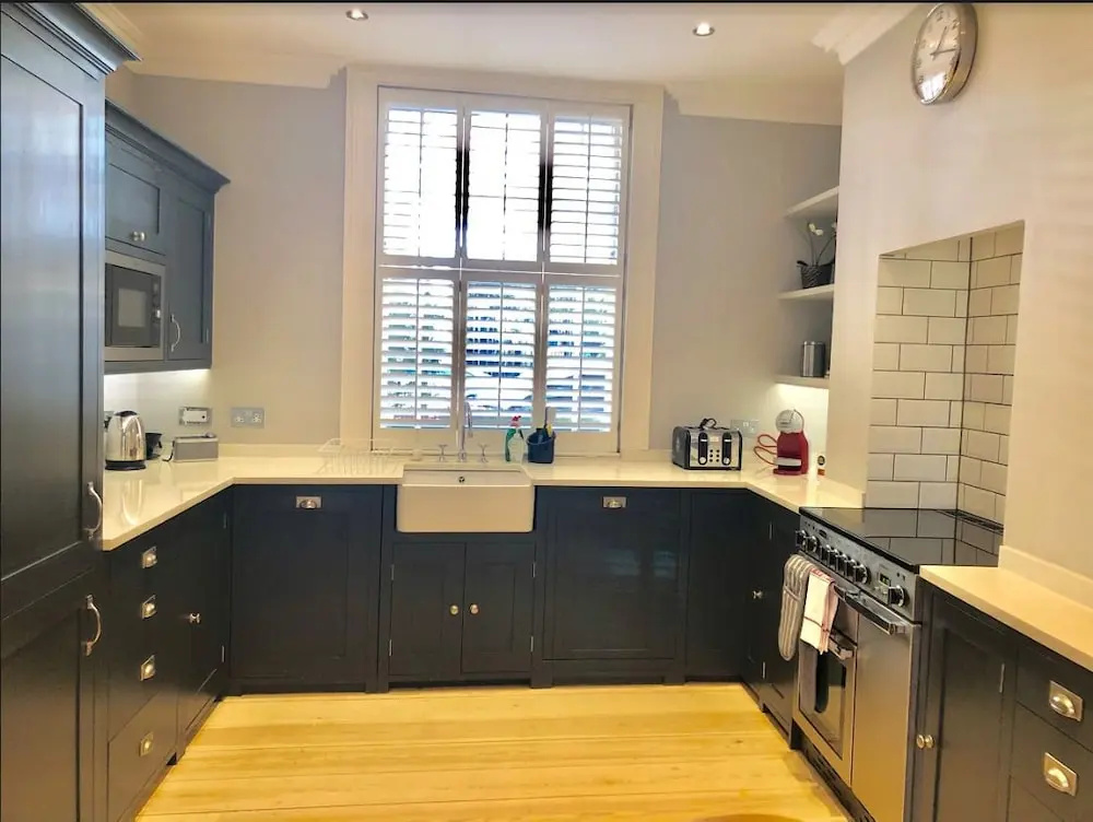 3 Beds Town House near Kings Cross by City Stay London