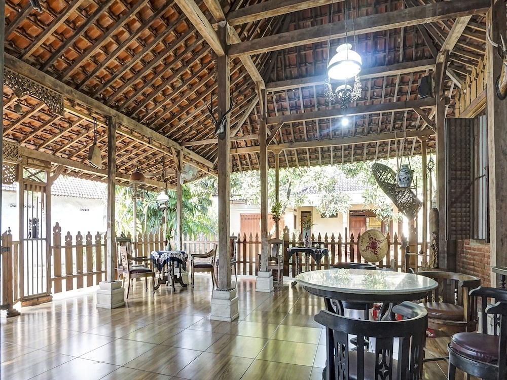 Hotel O Desa Wisata Kampung Majapahit