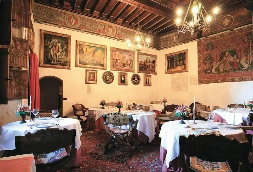 Castello Di Pavone