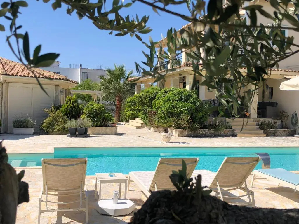 Eleni's Family Villa
