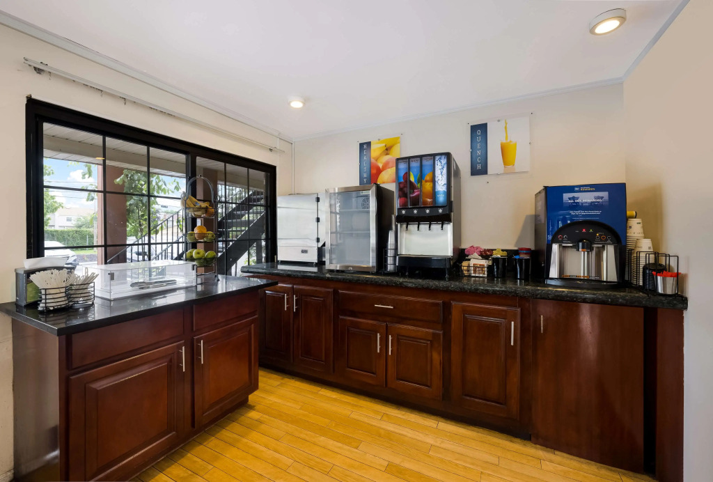 SureStay Plus by Best Western Woodbury Inn