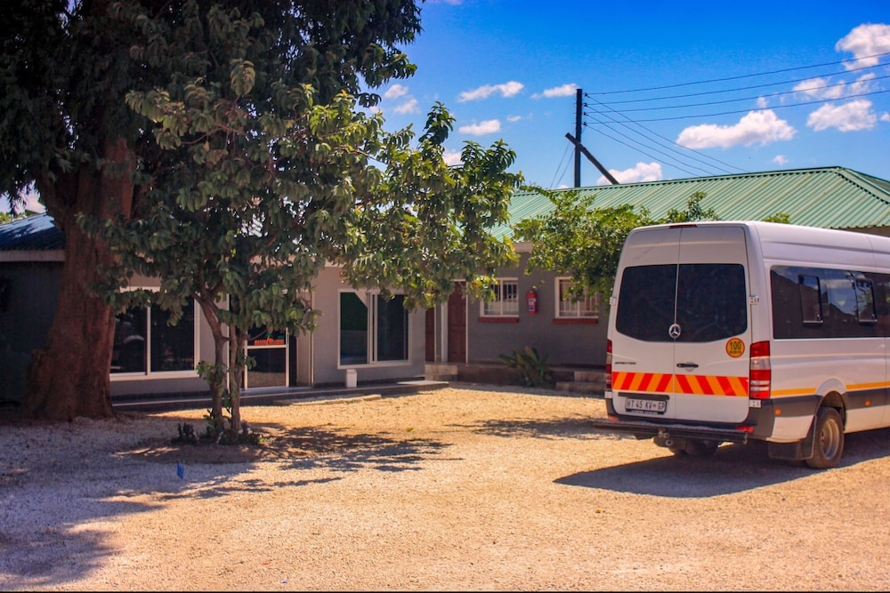 Magodi Lodge