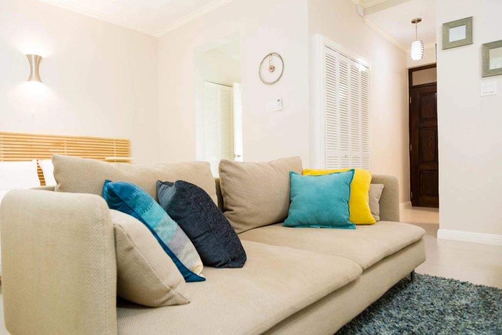 Choose To Be Happy at Eight - Eight Super Studio Apartments