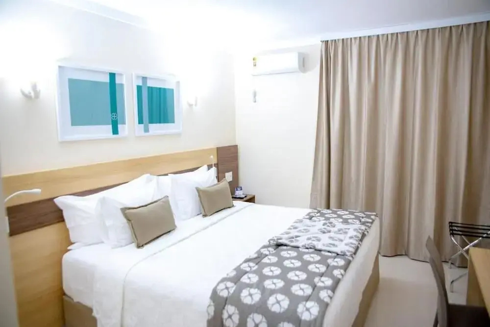 House Inn Hotel
