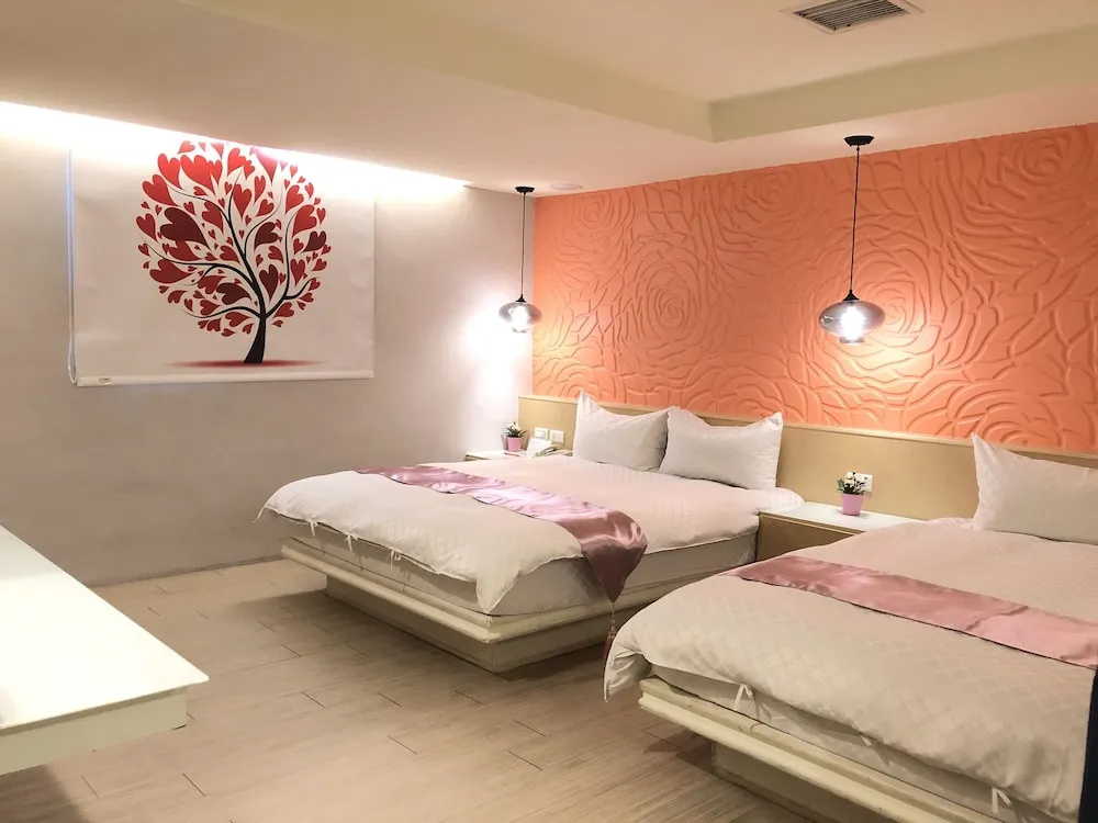 Travel Young Hotel