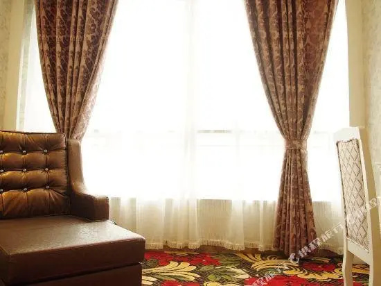 Xinjinhu Business Hotel