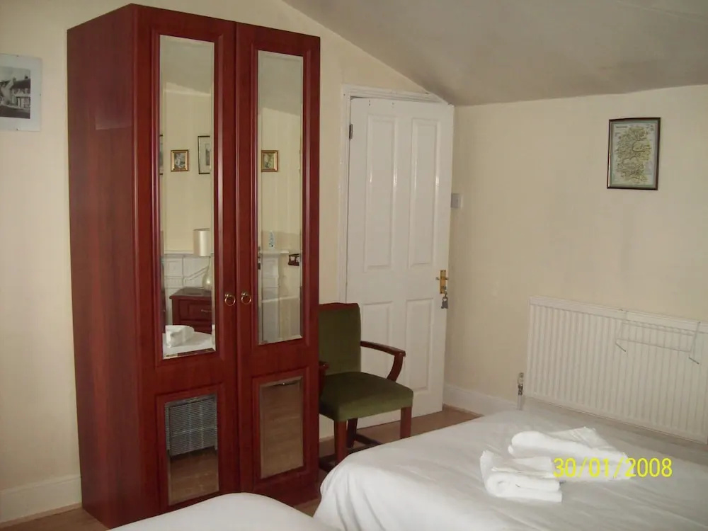 The Crown Hotel
