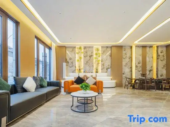 Tekes Rezen Mingyu Hotel (Bagua Cheng Taiji Tan)