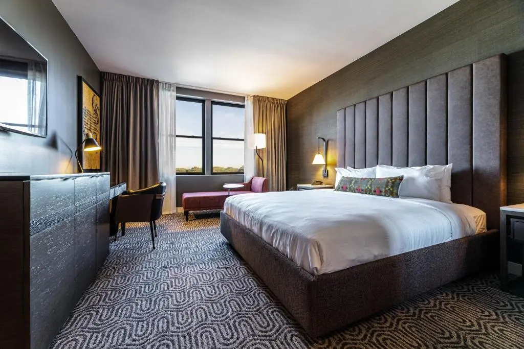 Hotel Vin, Grapevine, Autograph Collection