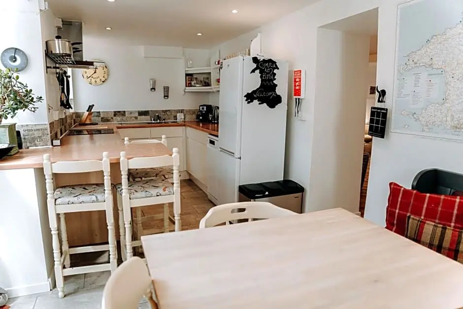 Hamilton Lodge - Cottage sleeps 8