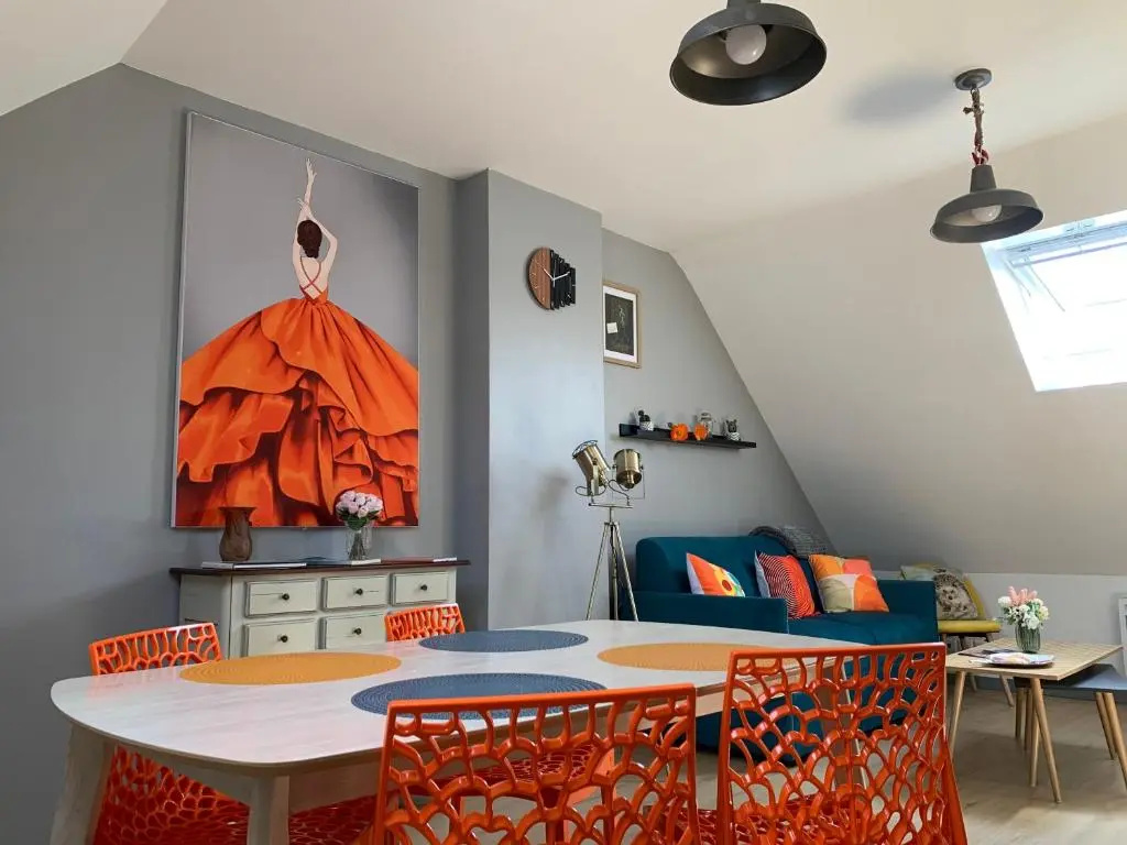SUPERLOGIS - Sous Les Toits - T2 - BLOIS-HYPERCENTRE 1 chambre 4 personnes