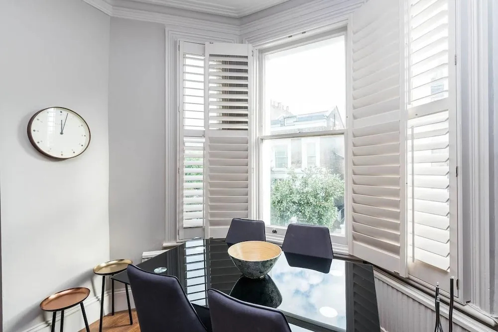 Beautiful 2 BED Apartment - Centre of Chelsea