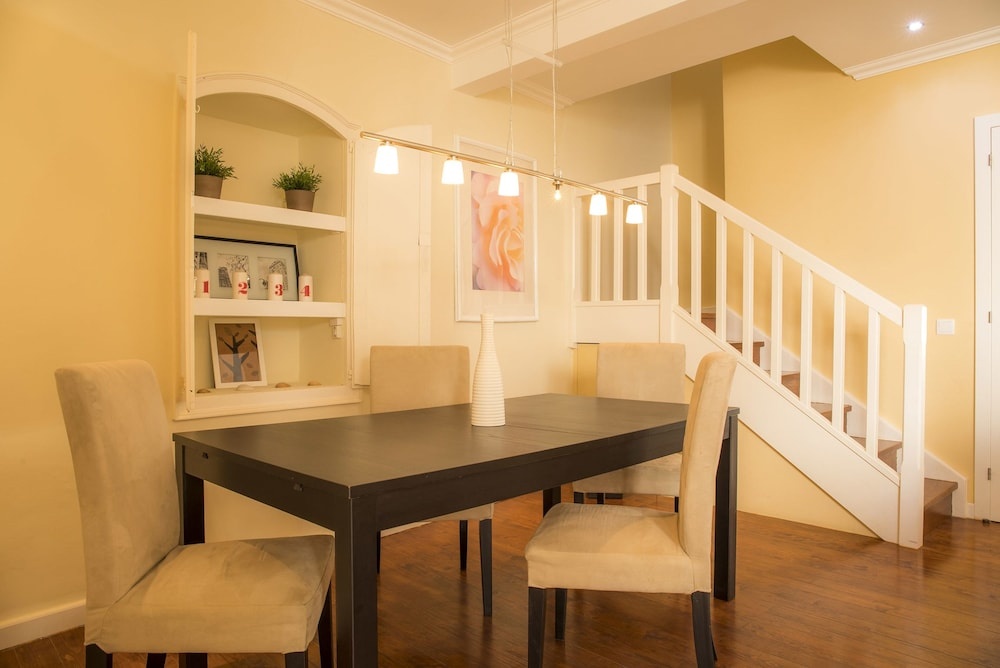 B36 - Backstreet Duplex in Lagos by DreamAlgarve
