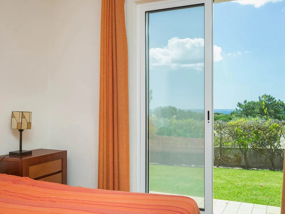 Lively Holiday Home in Albufeira With Private Pool 500m From the Beach