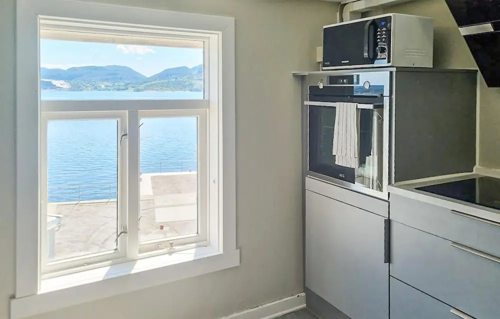Cozy Home In Kristiansund With Wifi